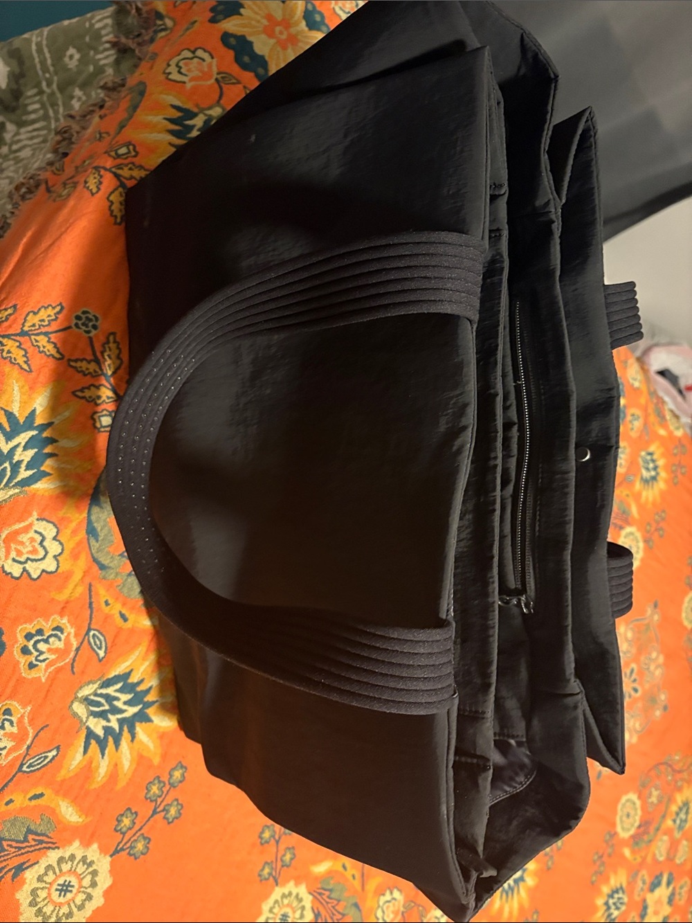 lululemon athletica Black Triple-Compartment Tote - Picture 4 of 4